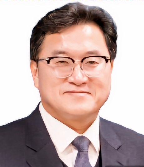 김진수 사진