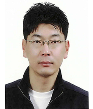 김용구 사진